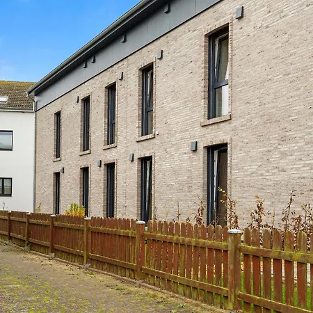 Seaside 4 Mit Balkon Und Moderner Einrichtung * Даме