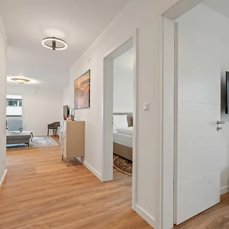 Seaside 4 Mit Balkon Und Moderner Einrichtung * Даме